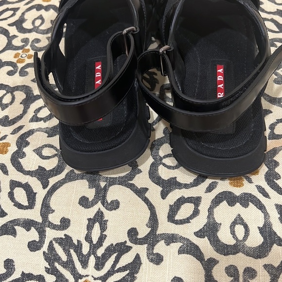Men’s authentic Prada crisscross sandals NEW. Never worn, without a box. - Picture 5 of 7